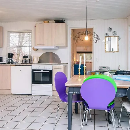 Semesterbostad 8 Person In Orsted