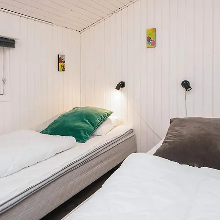 8 Person In Orsted Semesterbostad *