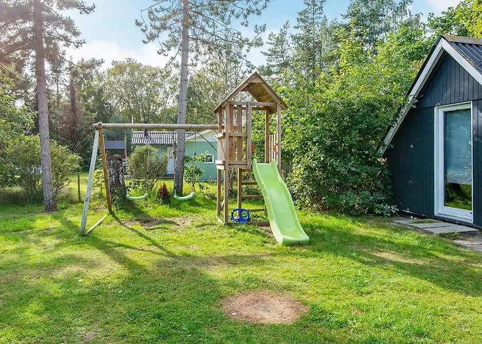 8 Person In Orsted-by Traum * كارا
